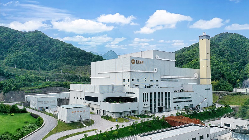 26.浙江浦江環(huán)保發(fā)電廠(800噸天).jpg 26.浙江浦江環(huán)保發(fā)電廠(800噸天).jpg