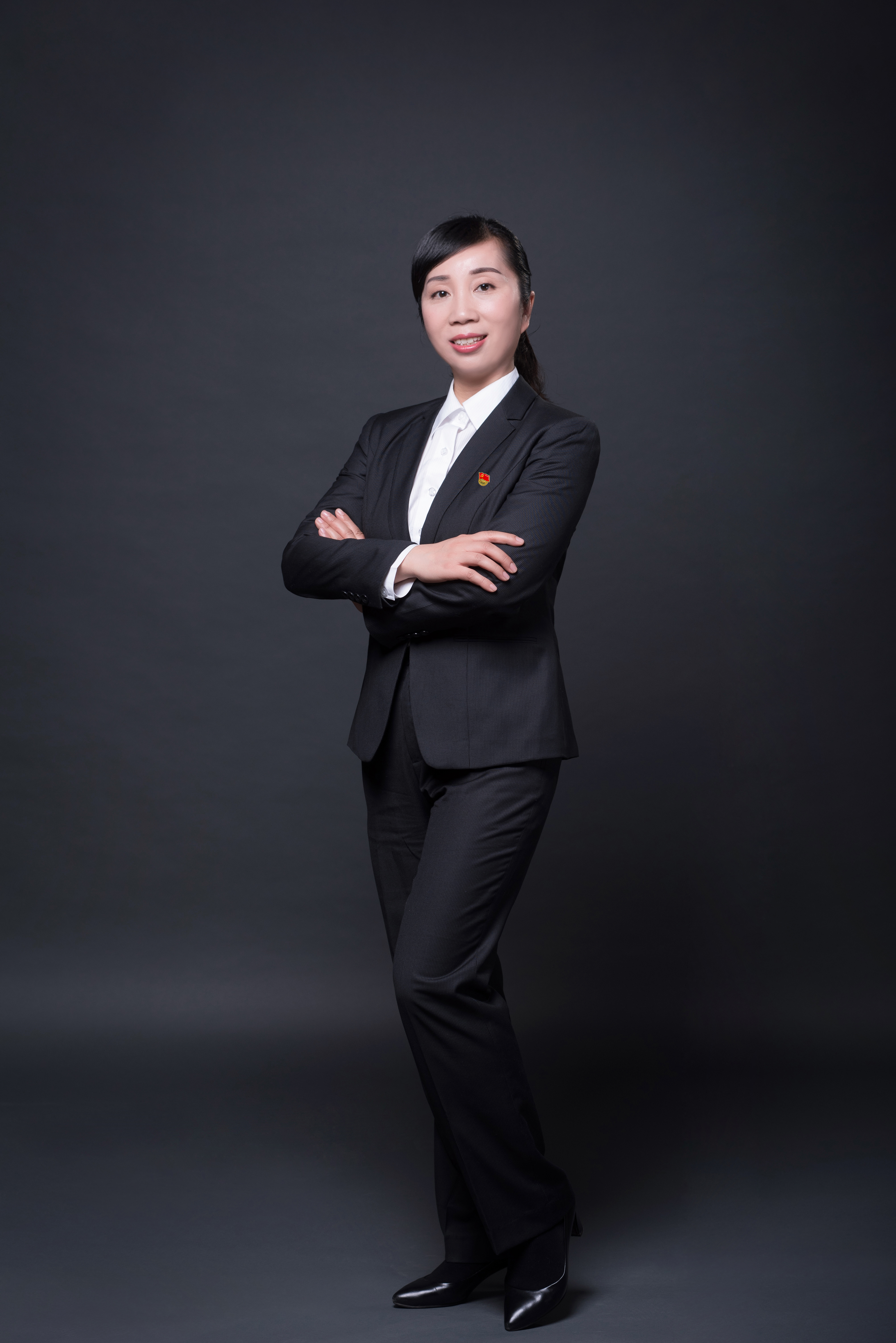 10 優(yōu)秀黨務(wù)工作者 總部 方艷.jpg 10 優(yōu)秀黨務(wù)工作者 總部 方艷.jpg